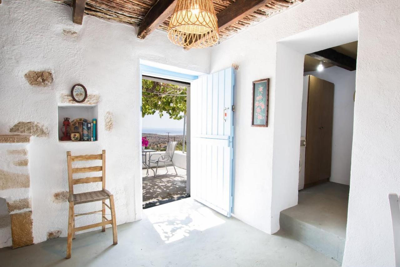 Vatha Traditional Cottage With A View Menetai Exterior photo